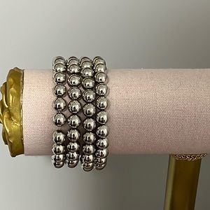Silver stretchy beaded bracelets